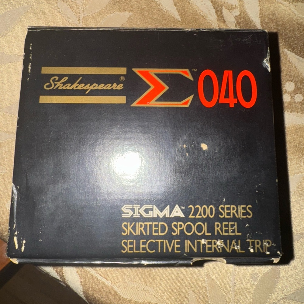 Shakesphere vintage fishing reel 2200 Series Reel - fisherman’s find